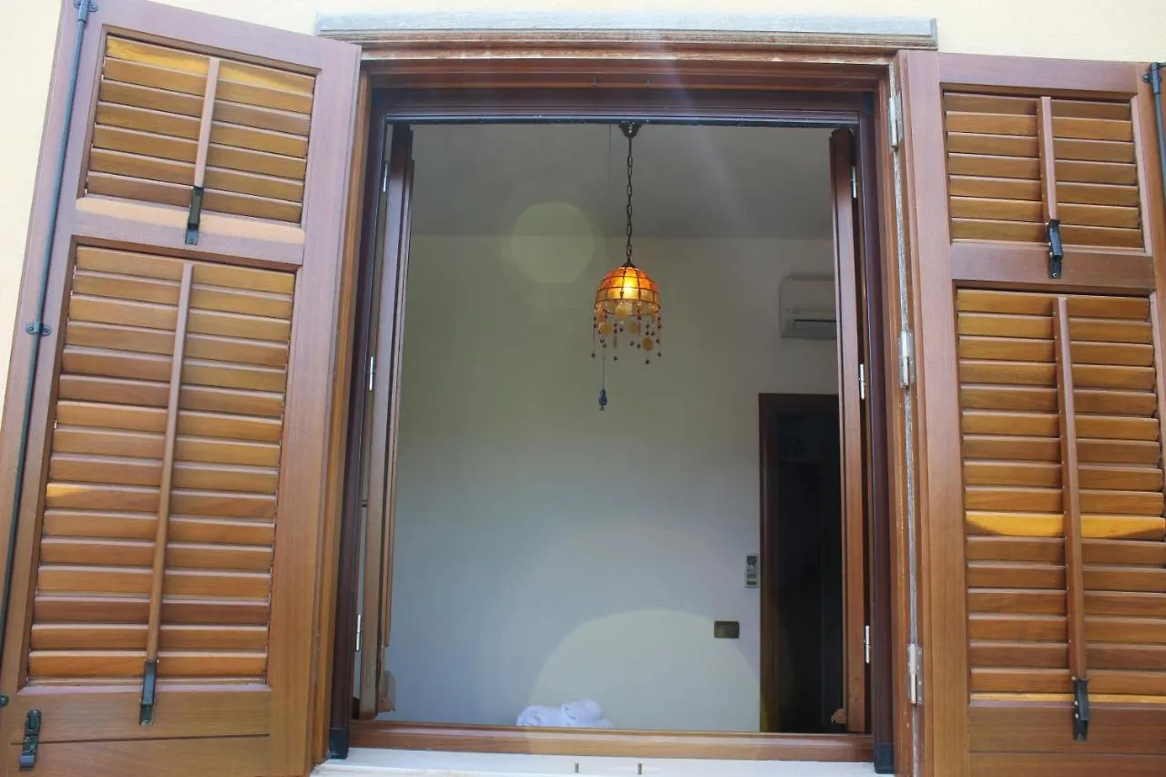 Casa Vacanze Libeccio - Villetta Con Giardino E Piscina Condominiale Custonaci 0*,  Italië